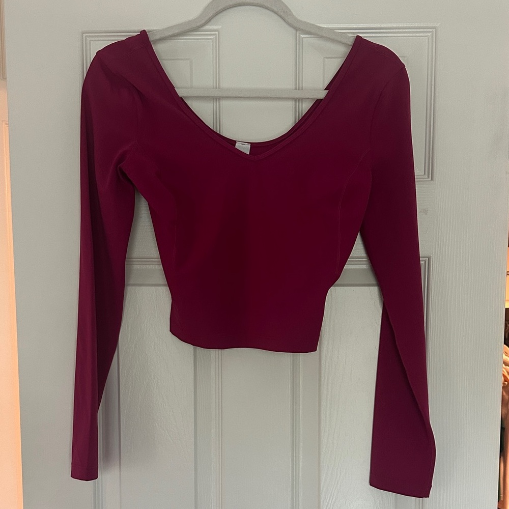 Lululemon NWT Women's Long Sleeve V-Neck Top - Pink